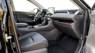 Toyota RAV4 XLE LIMITED 2.0P AT 4X2 MY2024-14