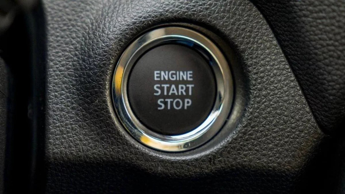 Toyota RAV4 XLE LIMITED 2.0P AT 4X2 MY2024-10-0