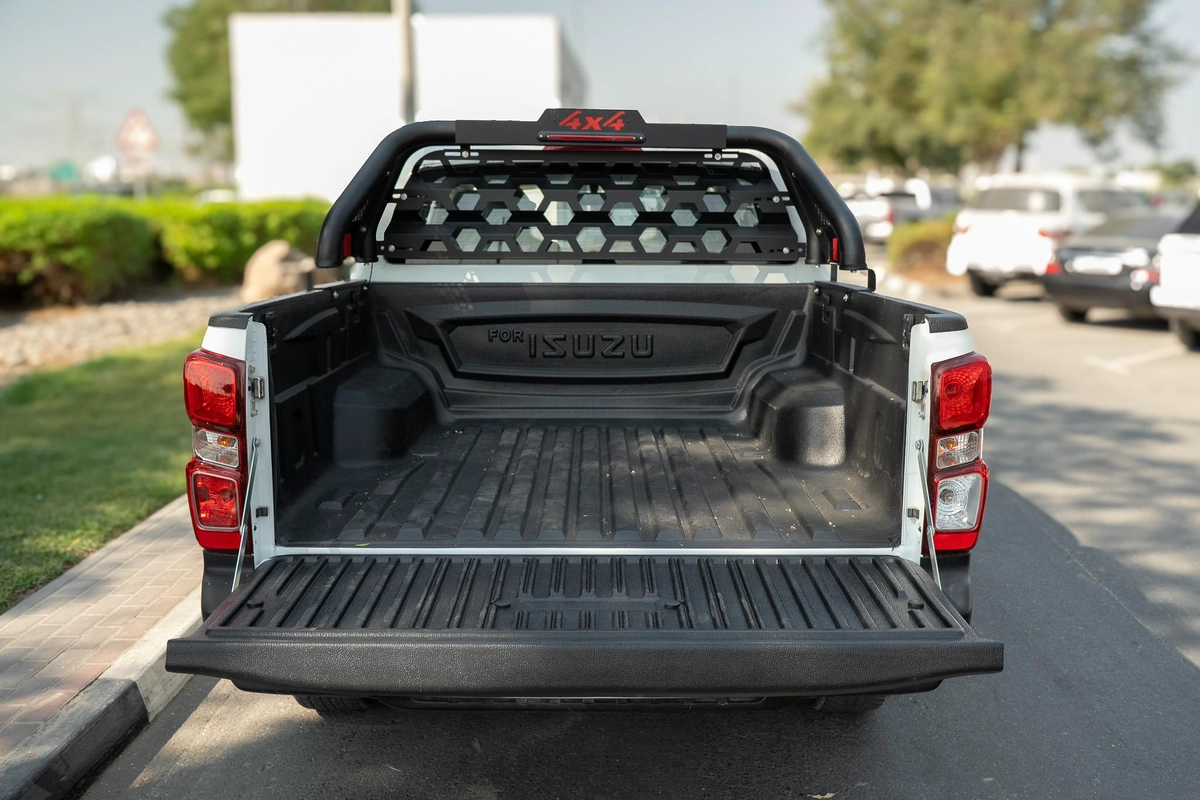 ISUZU DMAX RG CREW 1.9L PICKUP 4x4 MANUAL 2026 WHITE DIESEL-22-22