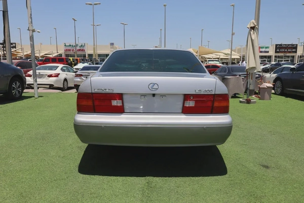 Used Lexus LS 400 1988