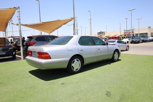 Used Lexus LS 400 1988