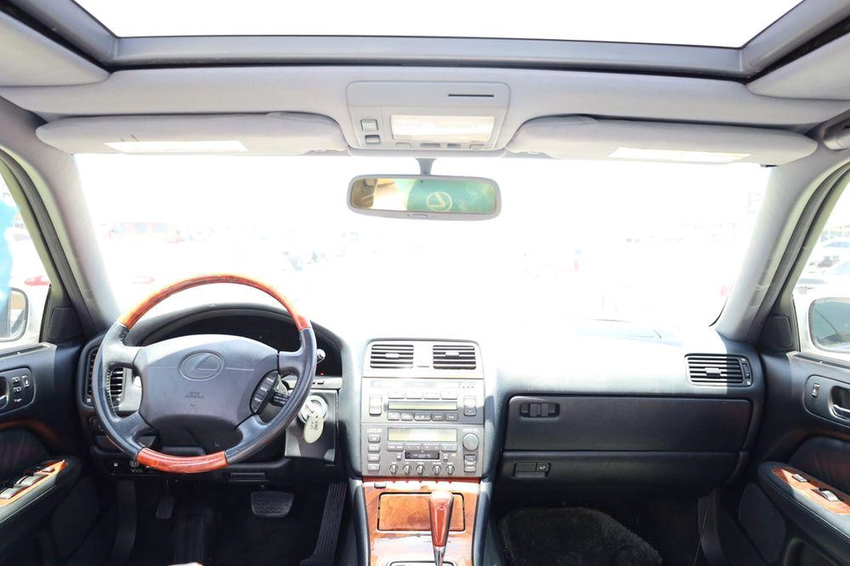 Used Lexus LS 400 1988-2-2