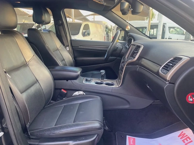 2014 Jeep Grand Cherokee Black Limited-13