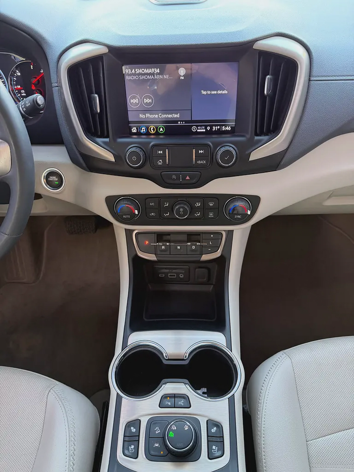 GMC Terrain Denali -2023 -GCC -FREE ACCIDENT—LOW MILAGE—EXCELLENT CONDITION