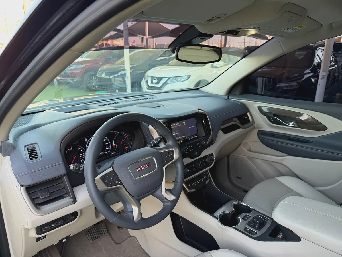 GMC Terrain Denali -2023 -GCC -FREE ACCIDENT—LOW MILAGE—EXCELLENT CONDITION