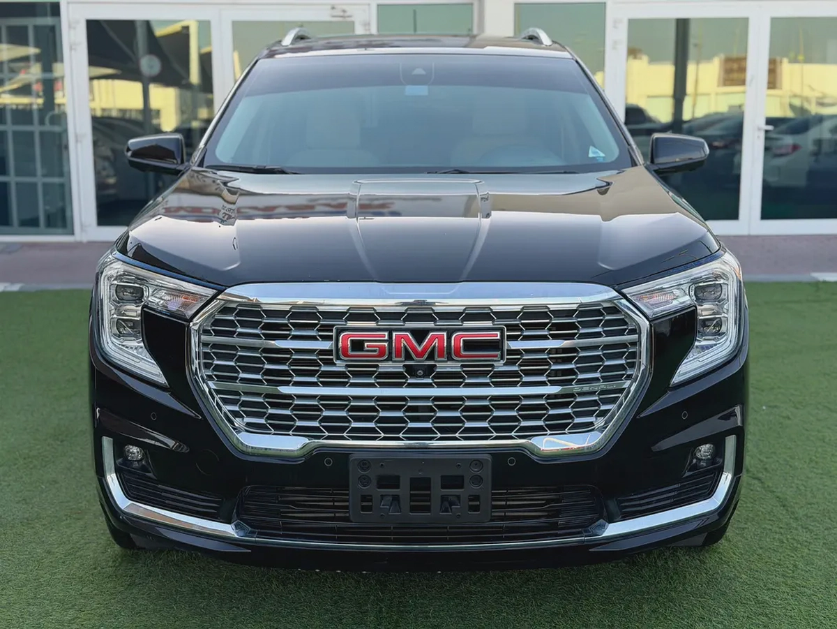 GMC Terrain Denali -2023 -GCC -FREE ACCIDENT—LOW MILAGE—EXCELLENT CONDITION
