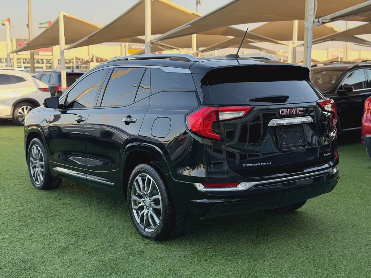 GMC Terrain Denali -2023 -GCC -FREE ACCIDENT—LOW MILAGE—EXCELLENT CONDITION