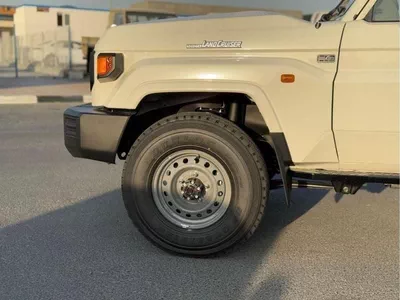 Toyota Land Cruiser 70 LC76 LX EXPORT ONLY - LC 78- 2.8L - DIESEL - MT-9