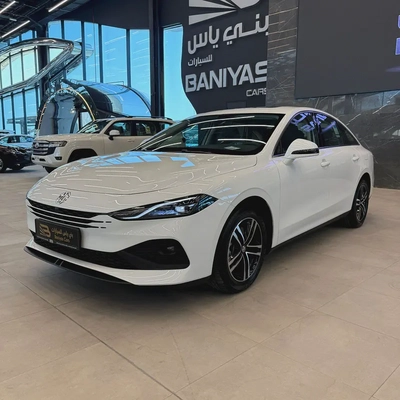 MG MG 8 Standard 2026 GCC Specs-3