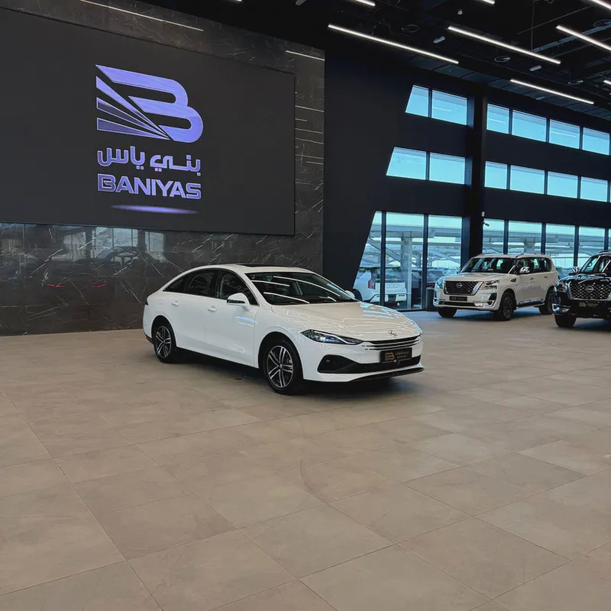 MG MG 8 Standard 2026 GCC Specs