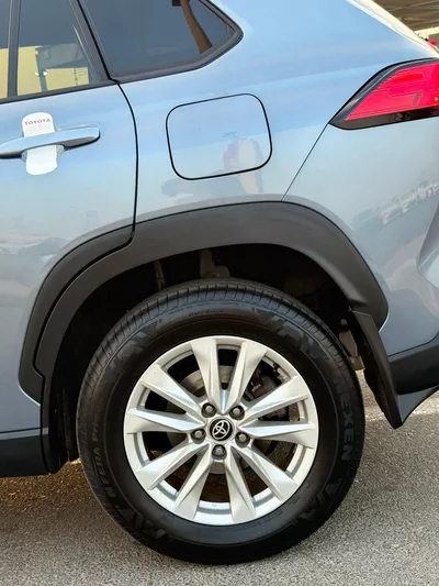 Toyota Corolla Cross LE-14