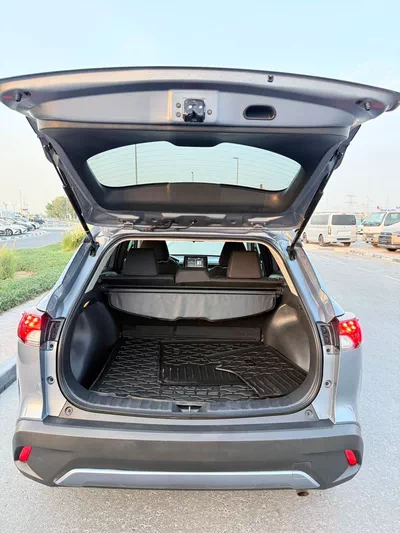 Toyota Corolla Cross LE-21