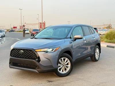 Toyota Corolla Cross LE-2