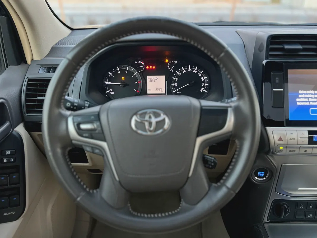Toyota Prado TXL 2022 GCC Specs - Original Paint-4-4
