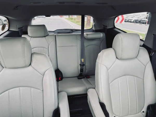 CHEVROLET TRAVERSE | 2009 | FULL OPTION | CLEAN CAR FRESH JAPAN IMPORT