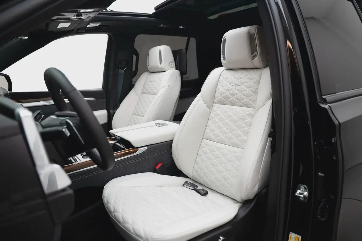 2025 CADILLAC ESCALADE 600 SPORT PLATINUM WITH WARRANTY AND SERVICE CONTRACT-9-9