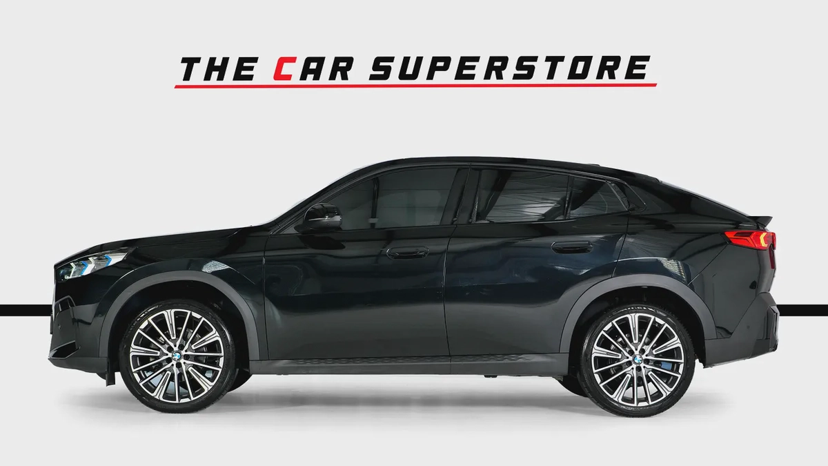 BMW X2 -SDrive 18i-2025-GCC-BMW Warranty and Service Till 2030- M Sport Package-well maintained-4-4