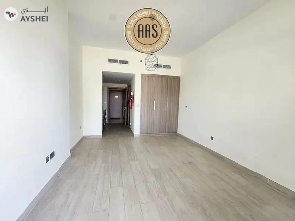 Lagoon, Burj Khalifa view Ultra Modern Brand Studio with Ac, All 5 Star Amenities free