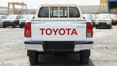 Toyota Hilux GL HILUX 2.7L MANUAL-4