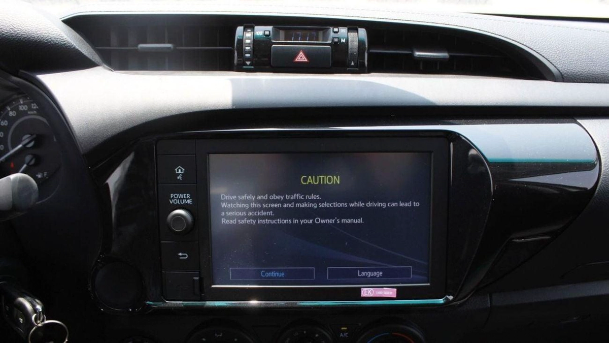 Toyota Hilux GL HILUX 2.7L MANUAL-14-0
