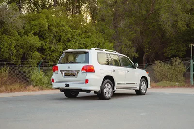 Land Cruiser VXR | 5.7L | GCC Specs | REF #T26651-3