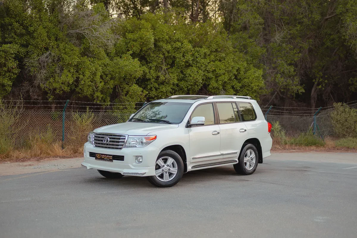 Land Cruiser VXR | 5.7L | GCC Specs | REF #T26651