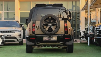 Land Rover Defender 110 SE P400 2022 | American Specs | Clean Title Pristine Condition-2