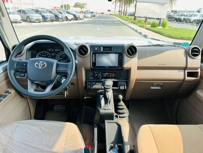 Toyota Land Cruiser Pick Up 4.0L PETROL AUTOMATIC DOUBLE CABINE 2024 GCC-11