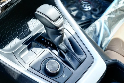 TOYOTA RAV4 XLE HYBRID-18