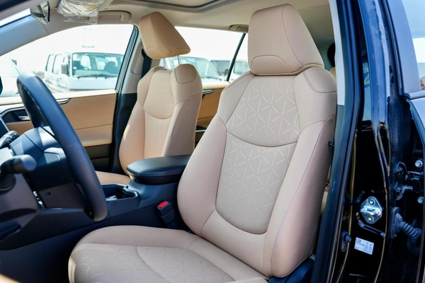 TOYOTA RAV4 XLE HYBRID