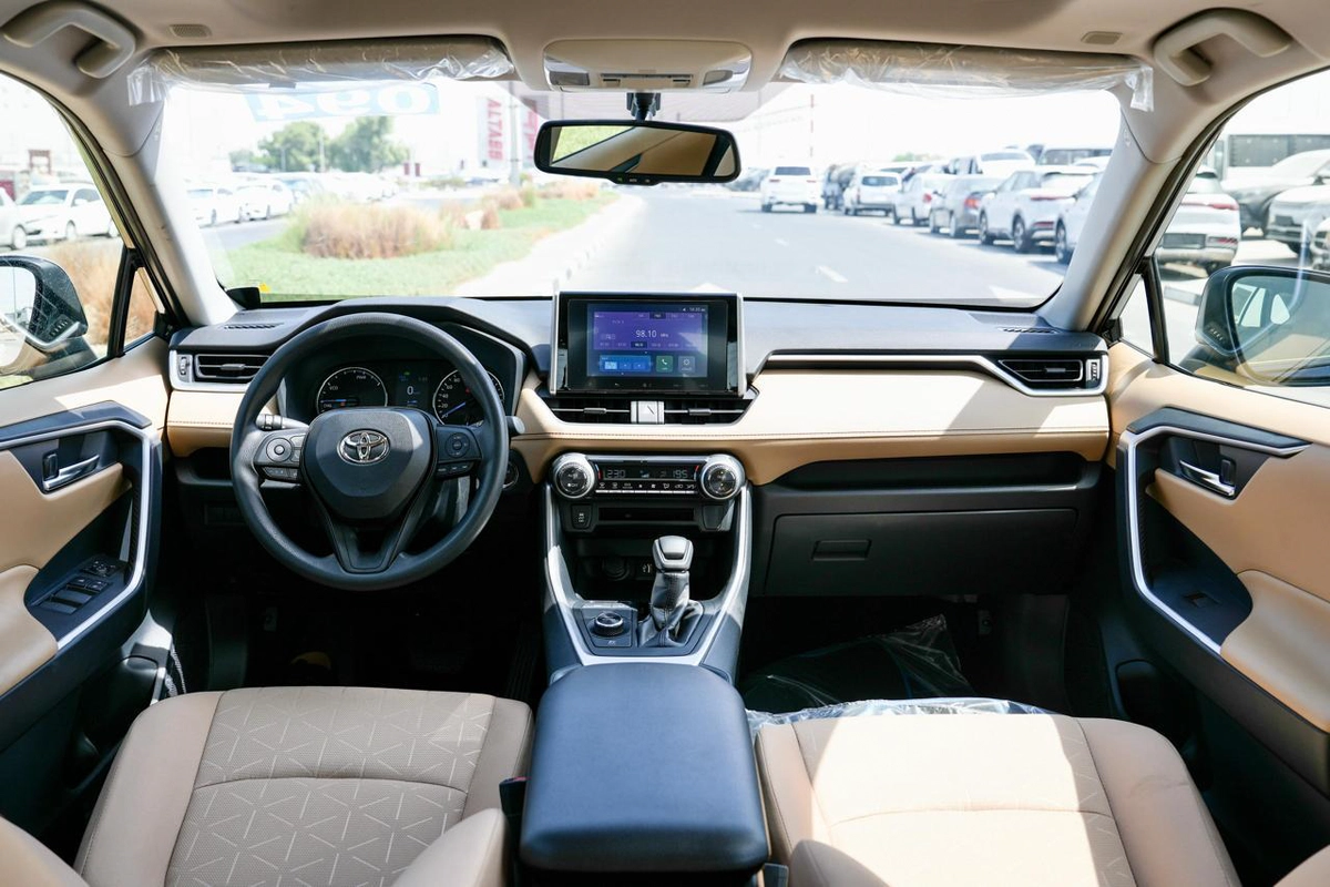 TOYOTA RAV4 XLE HYBRID-2-2