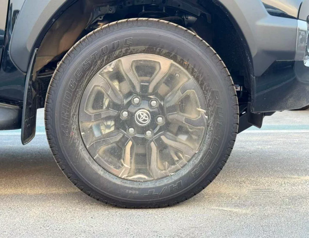 Toyota Hilux ADVENTURE SR5 ADVENTURE || DOUBLE CABIN || 2.8L V4 DIESEL / RADAR / 360*CAMERA / AIR COMPRESSOR / FULL OPTION-9-0