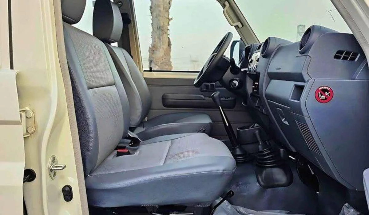 Toyota Land Cruiser 70 LC76 DX Toyota Land Cruiser Hardtop 4.2L diesel 5doors 2024-13-0
