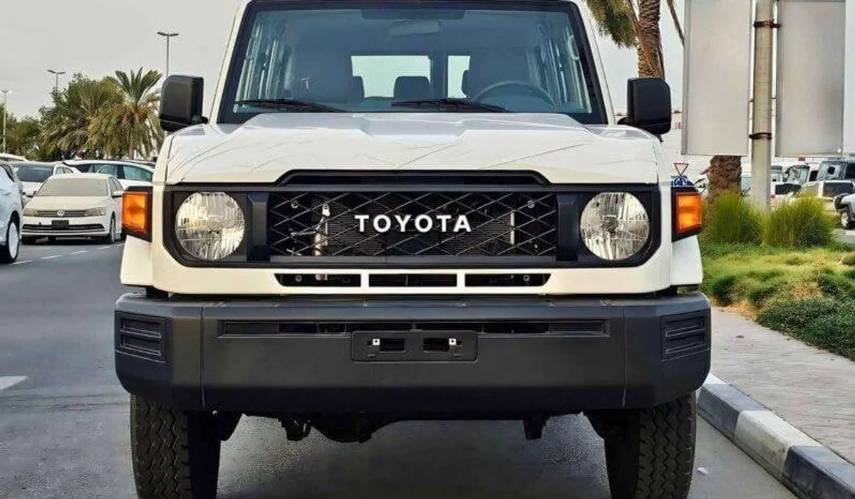 Toyota Land Cruiser 70 LC76 DX Toyota Land Cruiser Hardtop 4.2L diesel 5doors 2024
