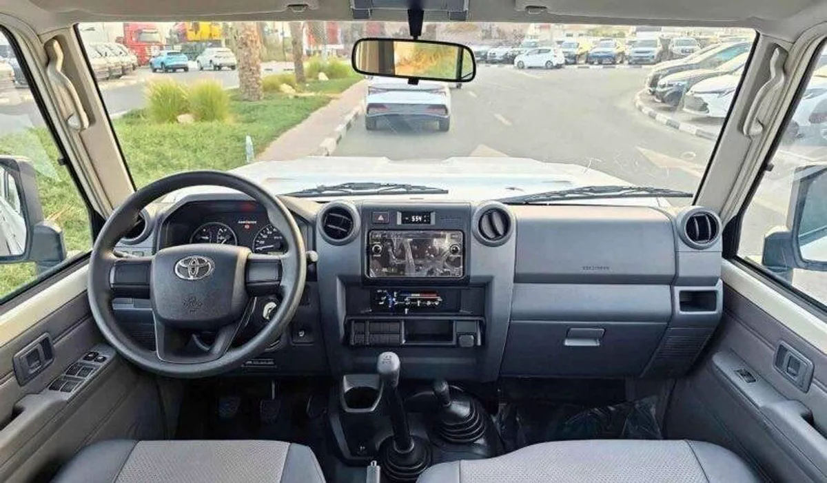 Toyota Land Cruiser 70 LC76 DX Toyota Land Cruiser Hardtop 4.2L diesel 5doors 2024-8-0