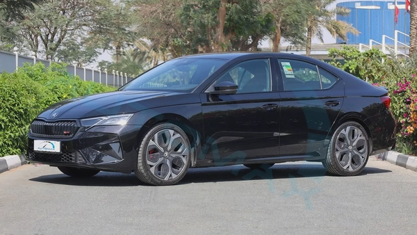 ( 5 Years Warranty + 5 Years Service ) 2025 Škoda Octavia VRS 2.0T FWD GCC 0Km