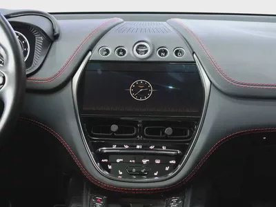 2022 - Aston Martin DBX 550 - Prestige Condition - No accidents for 499,000.00 AED-14