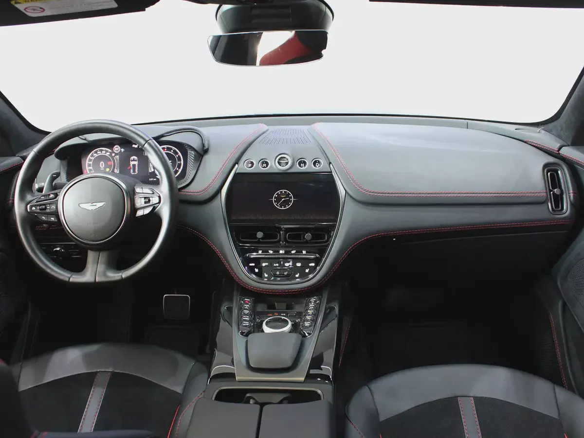 2022 - Aston Martin DBX 550 - Prestige Condition - No accidents for 499,000.00 AED-10-10