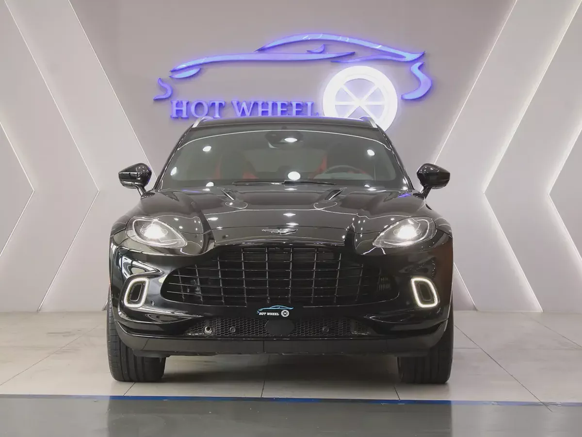 2022 - Aston Martin DBX 550 - Prestige Condition - No accidents for 499,000.00 AED-1-1