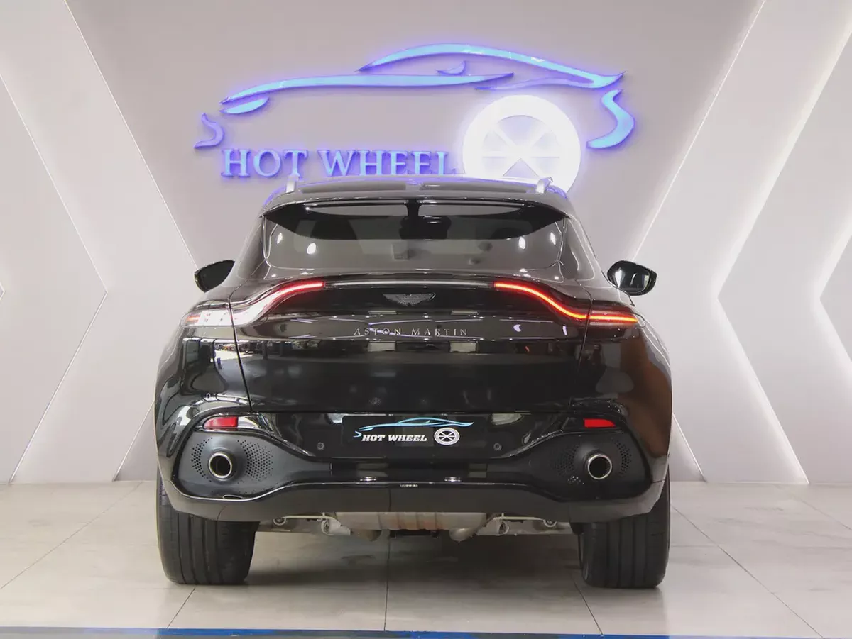 2022 - Aston Martin DBX 550 - Prestige Condition - No accidents for 499,000.00 AED-2-2