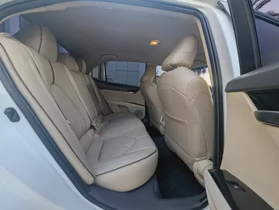 Toyota Camry 2020 GCC Premium Condition Low KM MID Option Family Sedan Also Avaliable With Bank Fina-8