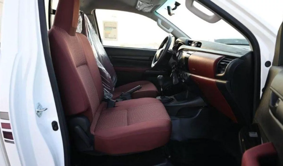 Toyota Hilux GLX Toyota Hilux HILUX SC 2.7L 4X4-8-0