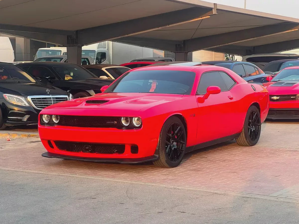 دودج شالنجر SRT 6.4 مواصفات أمريكية بحالة جيدة-3-3