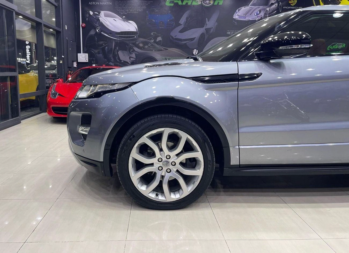 Land Rover Range Rover Evoque STD Dynamic Plus 2.0L (3 Door)-5-5