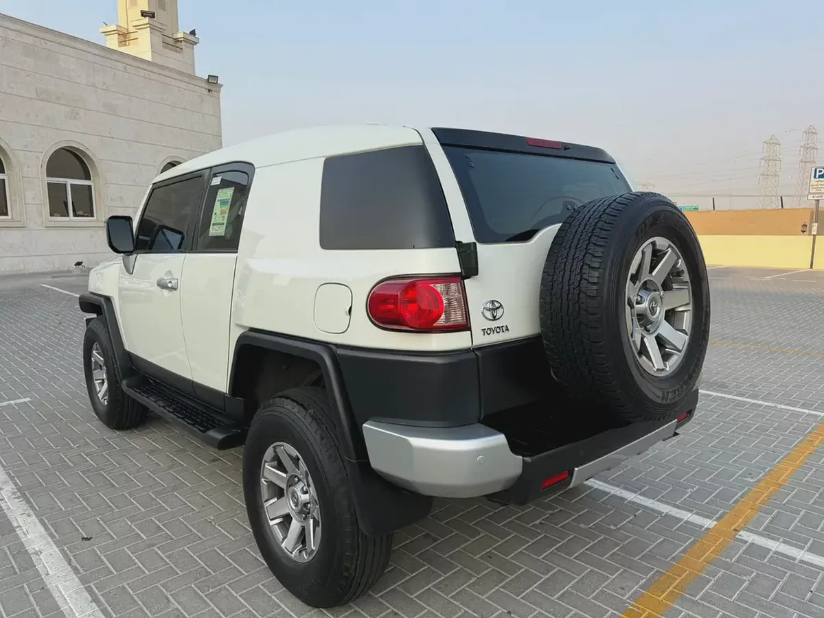 Toyota FJ CRUISER 2022 V6 4.0L Original paint Accident Free-2-2