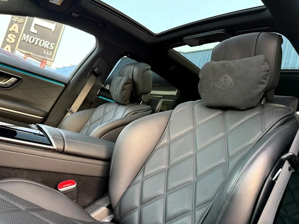 Mercedes S580 Maybach