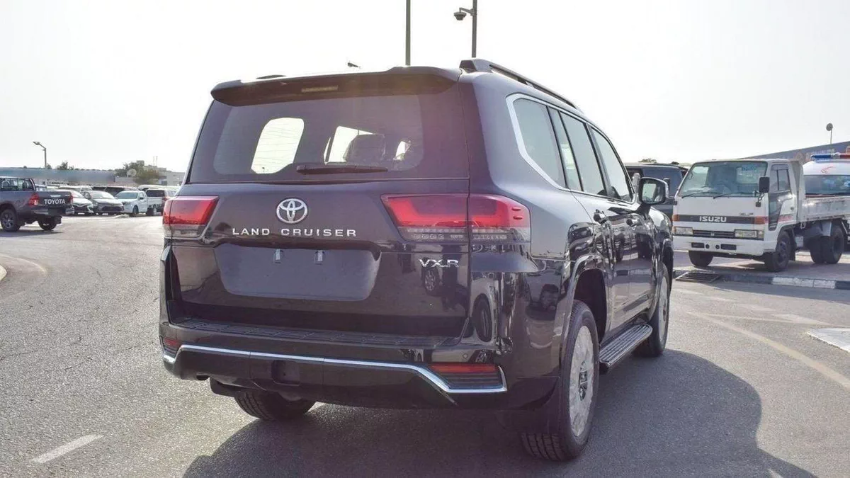 Toyota Land Cruiser VXR Toyota Land Cruiser VXR 3.3L Diesel 2025-6-0
