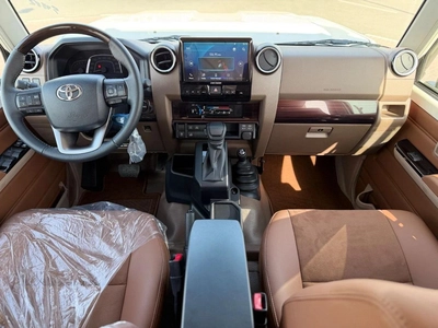 Toyota Land Cruiser Pick Up Toyota Land Cruiser LC79 DC Full option Oman spec 2026-9