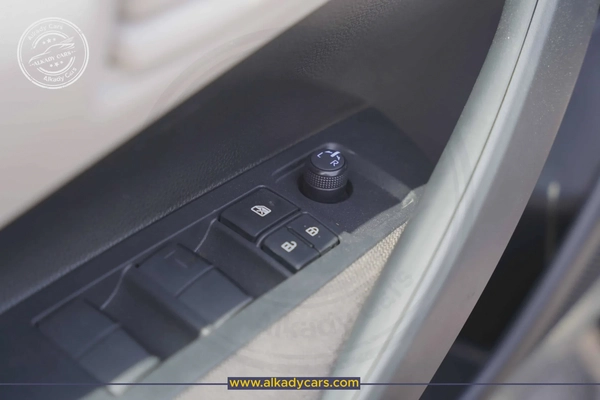TOYOTA COROLLA 1.6L XLI MODEL 2026 GCC SPECS (CRUISE CONTROL + PARKING SENSORS)