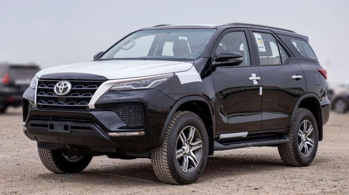 Toyota Fortuner EXR Toyota Fortuner 2.7L Petrol 4x4 MY2025-2-0